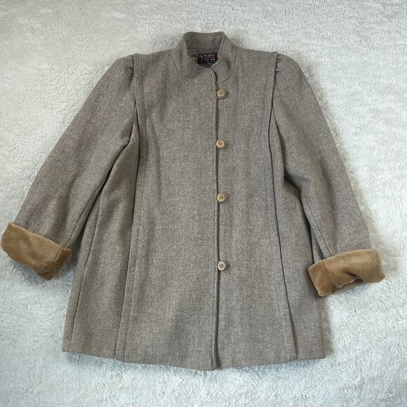 Vintage 80s 90s New York Girl union made wood button winter coat, size 16 - Picture 3 of 10